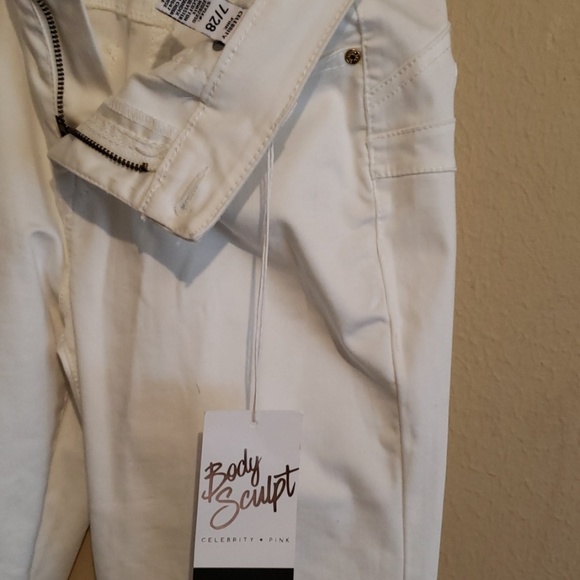 Jeans - Picture 3 of 3